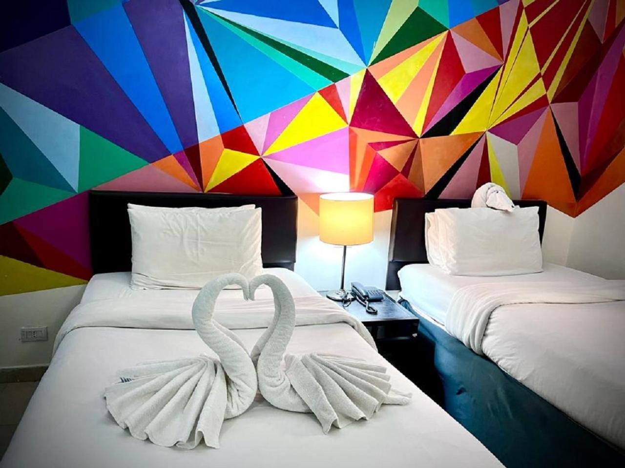 Art Hotel Downtown Амман Экстерьер фото
